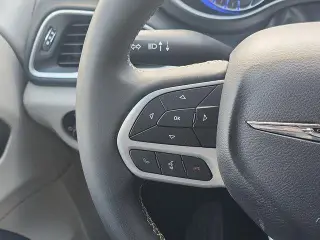 Chrysler Pacifica 2023 Touring L 4dr Mini-Van