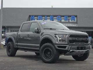 Ford F-150 2019 4x4 Raptor 4dr SuperCrew 5.5 ft. SB