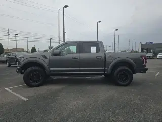 Ford F-150 2019 4x4 Raptor 4dr SuperCrew 5.5 ft. SB