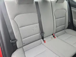 Hyundai ELANTRA 2018 SEL 4dr Sedan (US)