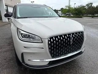 Lincoln Corsair 2023 AWD Reserve 4dr SUV
