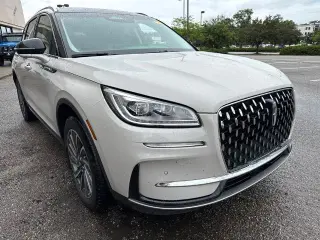 Lincoln Corsair 2023 AWD Reserve 4dr SUV