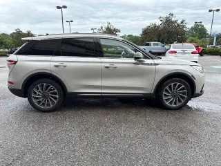 Lincoln Corsair 2023 AWD Reserve 4dr SUV
