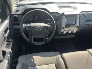 Toyota Tundra 2015 4x4 SR5 4dr Double Cab Pickup SB (4.6L V8)