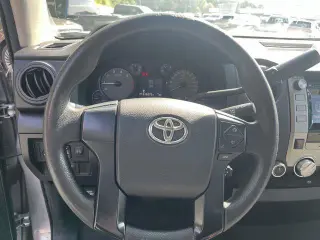 Toyota Tundra 2015 4x4 SR5 4dr Double Cab Pickup SB (4.6L V8)
