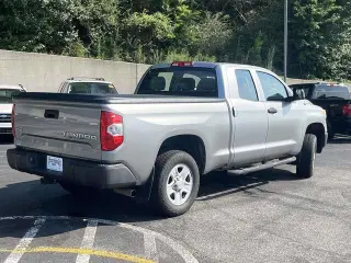 Toyota Tundra 2015 4x4 SR5 4dr Double Cab Pickup SB (4.6L V8)