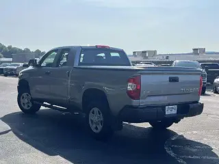 Toyota Tundra 2015 4x4 SR5 4dr Double Cab Pickup SB (4.6L V8)
