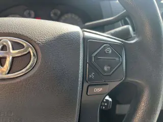 Toyota Tundra 2015 4x4 SR5 4dr Double Cab Pickup SB (4.6L V8)