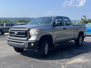 Toyota Tundra 2015 4x4 SR5 4dr Double Cab Pickup SB (4.6L V8)