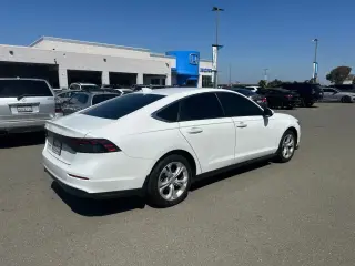 Honda Accord 2024 LX 4dr Sedan