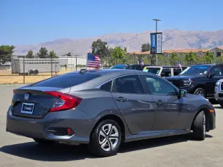 Honda Civic 2016 LX 4dr Sedan CVT
