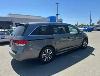 Honda Odyssey 2016 Touring 4dr Mini-Van