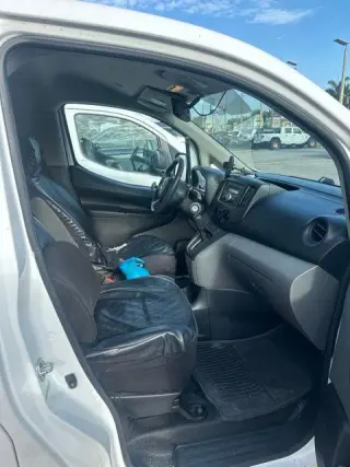 Nissan NV200 2015 S 4dr Cargo Mini-Van
