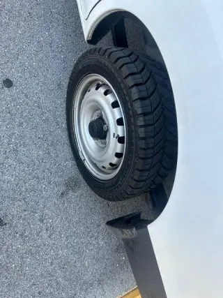 Nissan NV200 2015 S 4dr Cargo Mini-Van