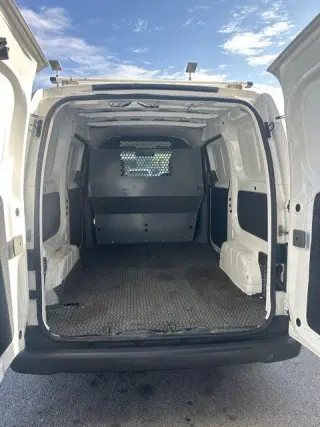 Nissan NV200 2015 S 4dr Cargo Mini-Van