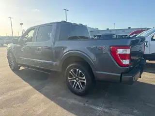 Ford F-150 2023 4x2 XL 4dr SuperCrew 5.5 ft. SB