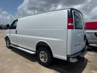 GMC Savana 2025 2500 3dr Cargo Van