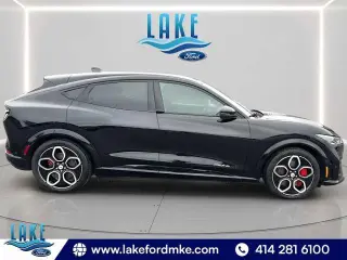 Ford Mustang Mach-E 2023 AWD GT 4dr SUV