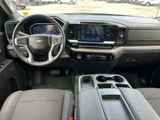 Chevrolet Silverado 1500 2022 4x4 LT 4dr Crew Cab 5.8 ft. SB w/1LT