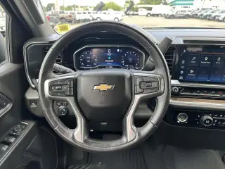 Chevrolet Silverado 1500 2022 4x4 LT 4dr Crew Cab 5.8 ft. SB w/1LT