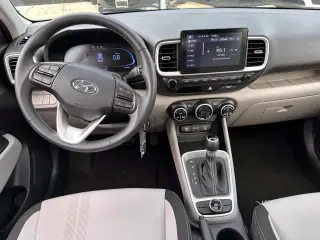 Hyundai VENUE 2023 SEL 4dr Crossover