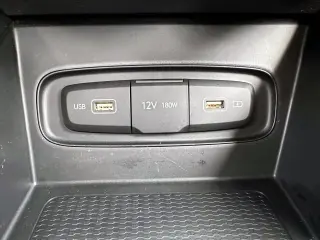 Hyundai VENUE 2022 Limited 4dr Crossover
