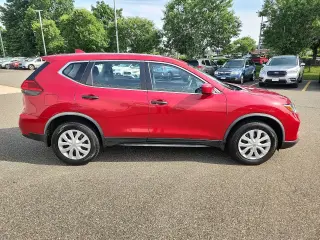 Nissan Rogue 2017 AWD S 4dr Crossover