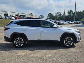 Hyundai TUCSON 2025 SEL 4dr SUV