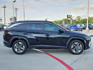 Hyundai TUCSON 2025 SEL 4dr SUV