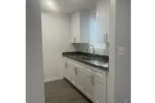 APTO EN: 11901 VALERIO ST.