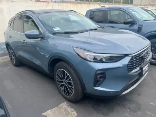 Ford Escape Plug-In Hybrid 2023 Base 4dr SUV