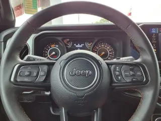 Jeep Wrangler 2024 4x4 Sport 4dr SUV