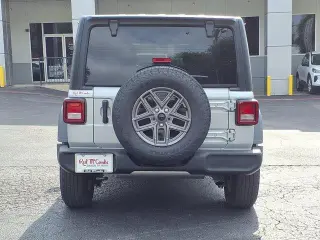 Jeep Wrangler 2024 4x4 Sport 4dr SUV