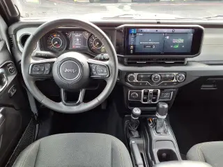 Jeep Wrangler 2024 4x4 Sport 4dr SUV