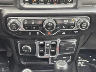 Jeep Wrangler 2023 4x4 Sahara 4dr SUV