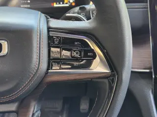 Jeep Grand Cherokee 2022 4x4 Summit 4dr SUV (midyear release)