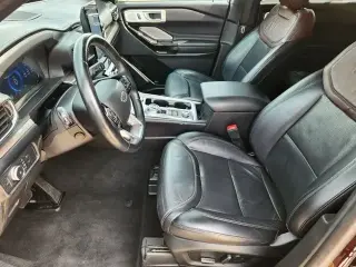Ford Explorer 2022 AWD Platinum 4dr SUV