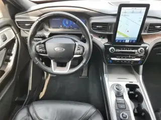 Ford Explorer 2022 AWD Platinum 4dr SUV
