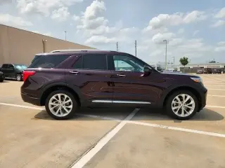 Ford Explorer 2022 AWD Platinum 4dr SUV