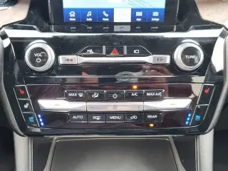Ford Explorer 2022 AWD Platinum 4dr SUV