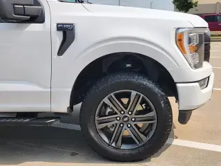Ford F-150 2022 4x4 XL 4dr SuperCrew 5.5 ft. SB