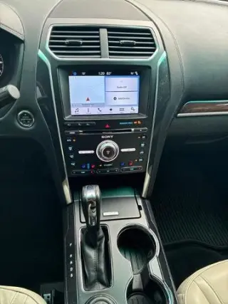Ford Explorer 2017 AWD Platinum 4dr SUV