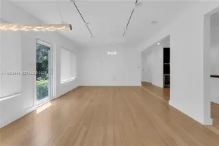 Propiedad en alquiler con 3 habitaciones y 2.5 baños en Miami Shores