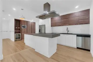 Propiedad en alquiler con 3 habitaciones y 2.5 baños en Miami Shores