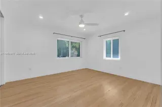 Propiedad en alquiler con 3 habitaciones y 2.5 baños en Miami Shores
