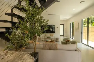 Propiedad en alquiler con 3 habitaciones y 4 baños en el Condado de Dade no incorporado