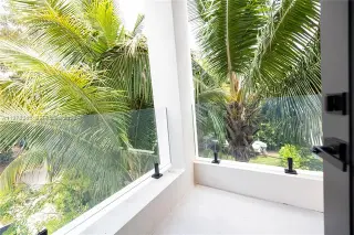 Propiedad en alquiler con 3 habitaciones y 4 baños en el Condado de Dade no incorporado