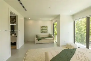 Propiedad en alquiler con 3 habitaciones y 4 baños en el Condado de Dade no incorporado