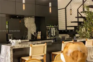 Propiedad en alquiler con 3 habitaciones y 4 baños en el Condado de Dade no incorporado
