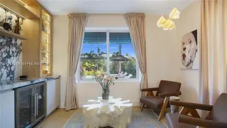 Propiedad en alquiler con 4 habitaciones y 4 baños en Miami